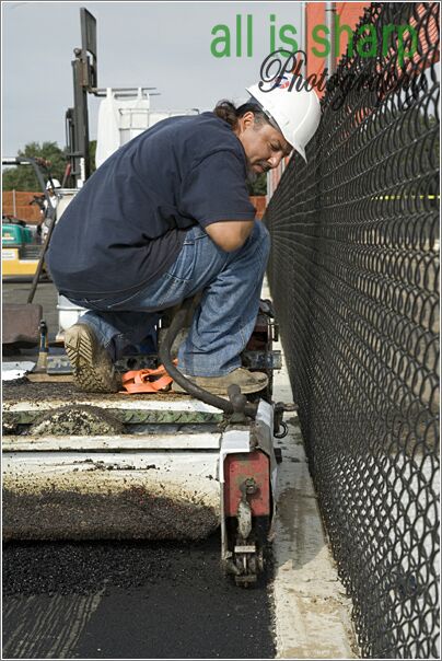 Working 044